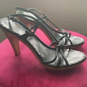 Moschino Cheap And Chic black wood heel sandal 38 Italy